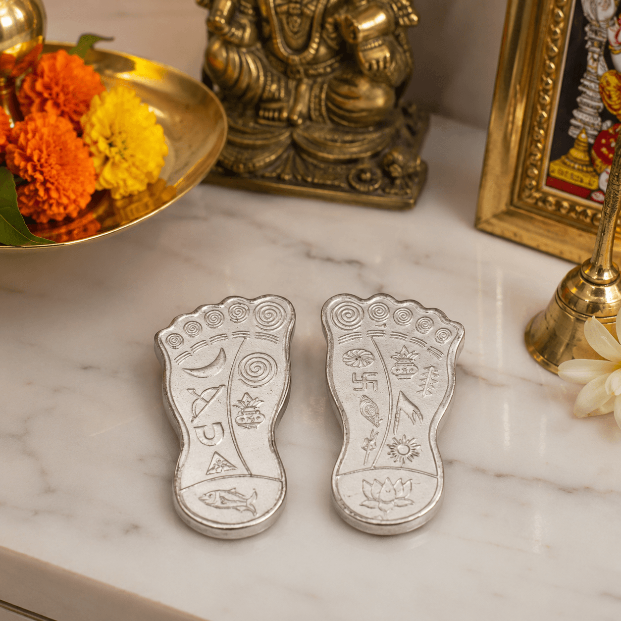 Parad Lakshmi Charan Paduka - Image 1