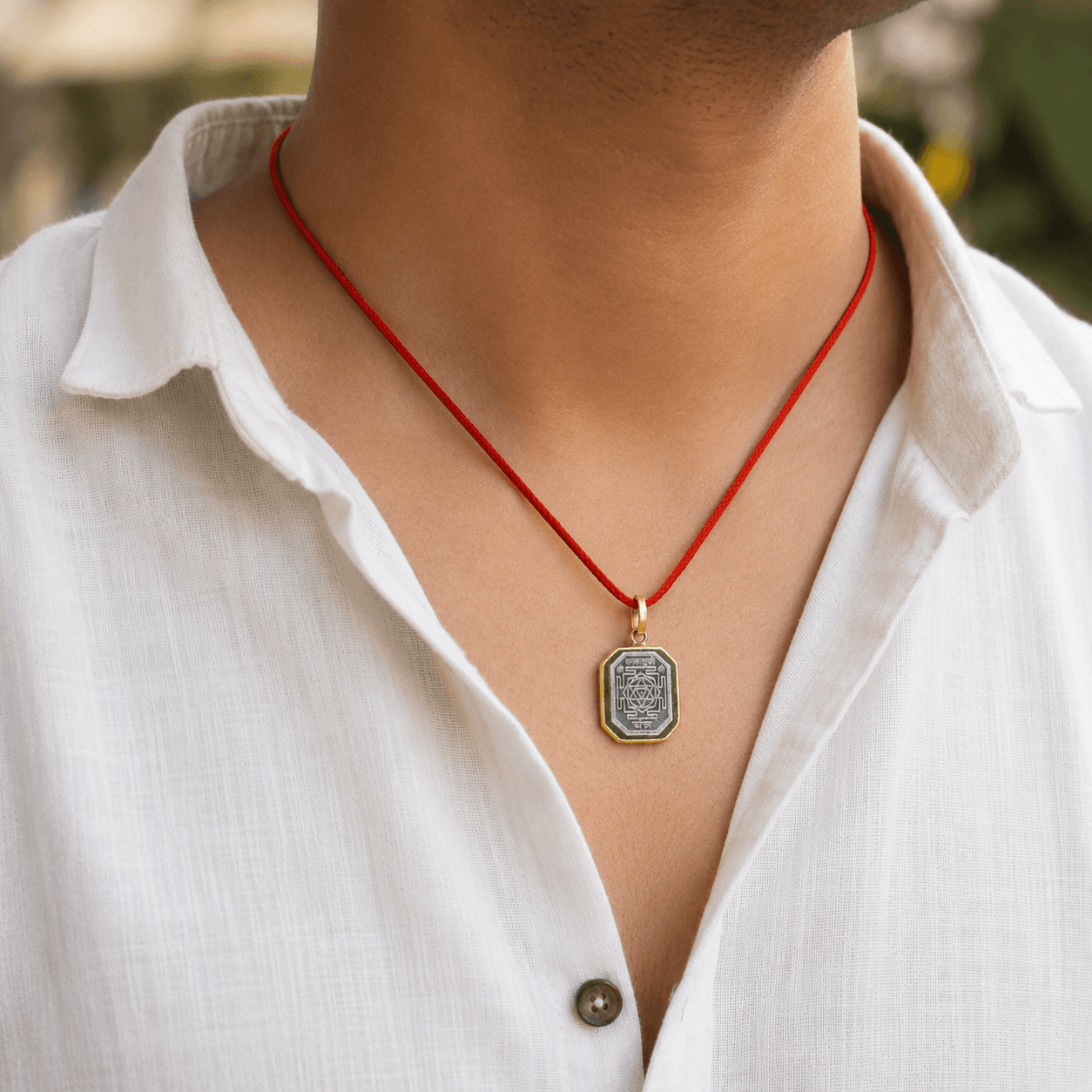 Bagalamukhi Dibbi (Box) Yantra Pendant thumbnail 3