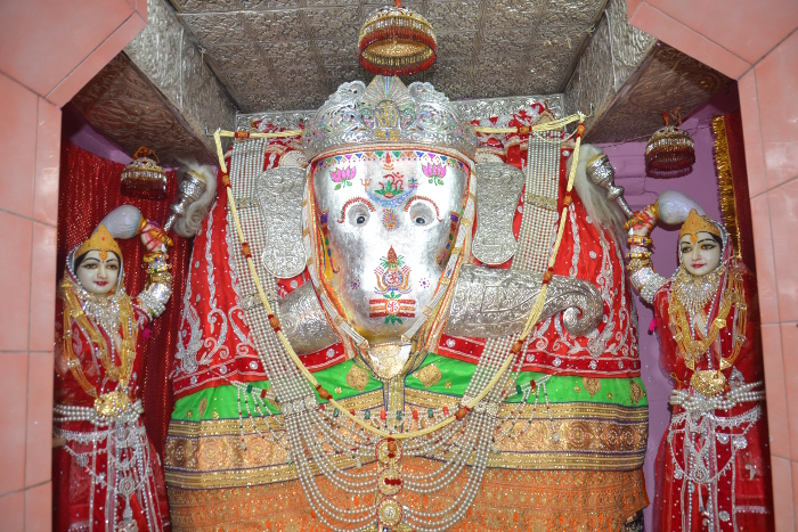 Ratanada Ganesh Mandit Image